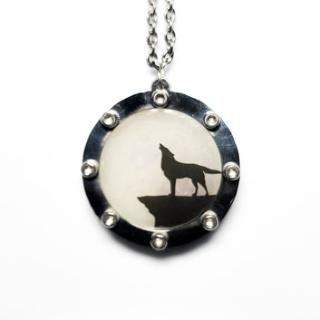 Wolf Night Glow Pendant